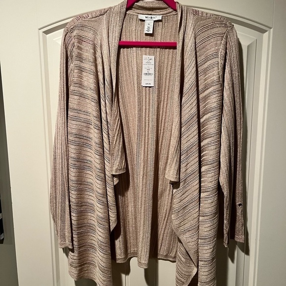 White House Black Market Sweaters - 𝅺✨✨✨WHBM gold NWT cascade open cardigan XL. Perfect for holiday season!